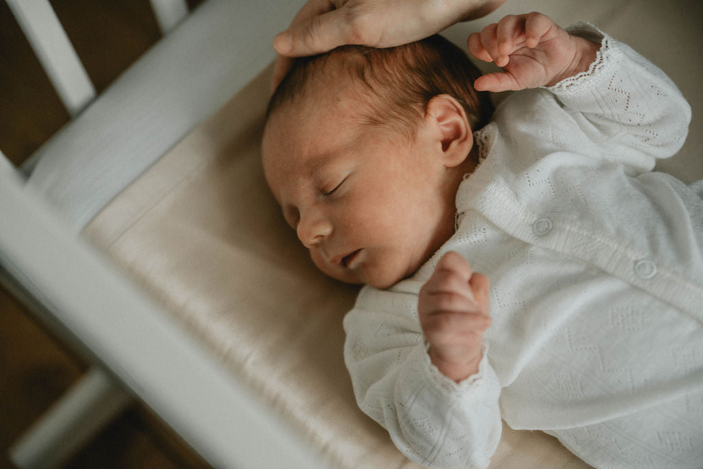 Honey Bedside crib slip